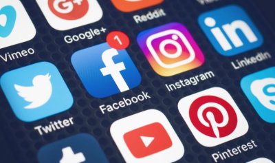 Турците бият рекорда на европейците: Прекарват почти два дни седмично в социалните мрежи