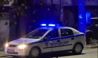 УЖАС: Психично болна жена намушка 4-ма души с нож в центъра на София