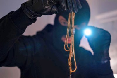 Криминалисти успяха да стигнат до крадци на злато за по-малко от 12 часа