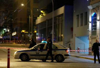 Самоделка гръмна пред жилище в Атина 