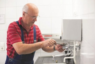 Работа, работа, работа: Намаляват хората, откупуващи стаж за пенсия