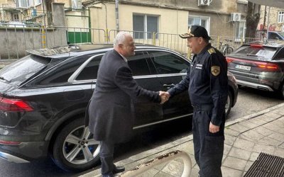 Министър Емил Дечев и комисар Георги Кандев се срещнаха с варненски полицаи