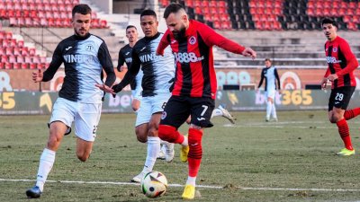 Пуф-паф: "Железничарско" дерби открива кръга след паузата