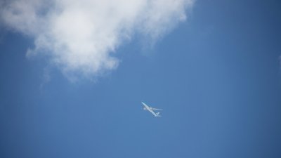 Испания затвори въздушното си пространство за американски самолети