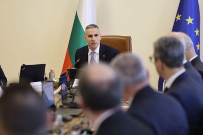 Гюров събира министрите за заседание