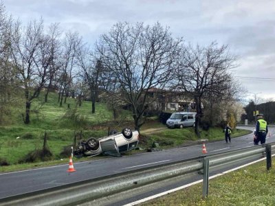 През 40 минути: Две катастрофи на входа на Кърджали, шофьор е в травматичен шок