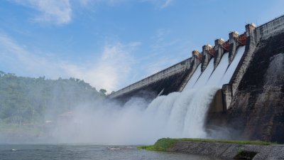 Областният на Велико Търново: Има риск от преливане на язовир "Ал. Стамболийски"
