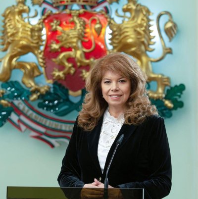 Президентът: Да има повече светлина и надежда в дните ни