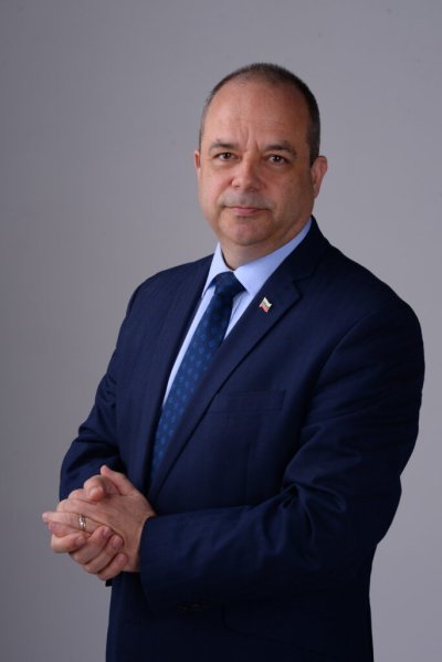 СКАНДАЛ: Заместник на Дечев бил не в едно, а в три НПО-та