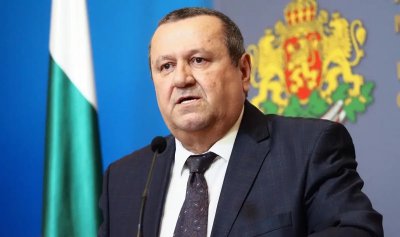 Държавата разкрива 15 000 работни места за безработни и хора над 55 години