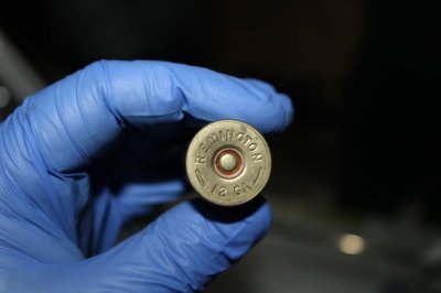 Откриха боен арсенал в апартамент в Кърджали