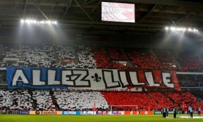 УЕФА глоби Лил заради Жана д'Арк