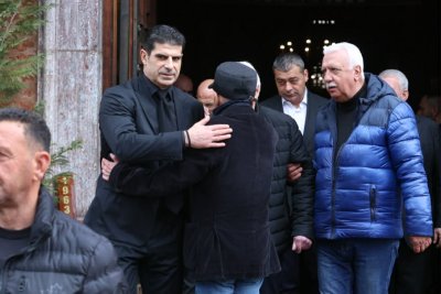 Министър Илиев: Българският спорт потъна в скръб, Боби беше голям човек (СНИМКИ)