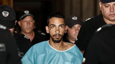 Съдът гледа делото срещу Виктор, врязал се в автобус на градския транспорт