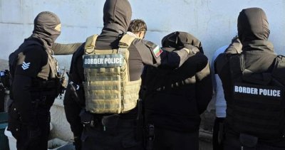 Разбиха организирана престъпна група за трафик на мигранти, има задържани