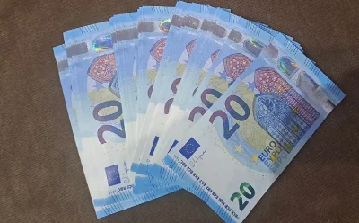 Мъж от Скриняно поръча 220 фалшиви евро, получи мокри кърпички