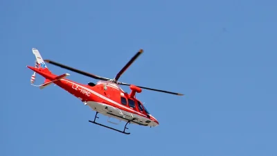 Лекари спасиха 7-месечно бебе, глътнало цип