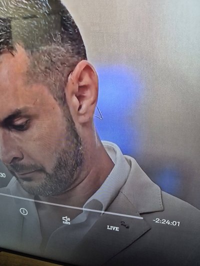 Само в Lupa.bg: Ето ги слушалките на момците от "Ергенът"