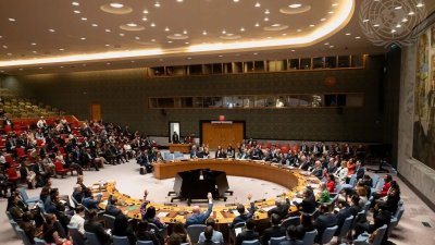 Русия и Китай наложиха вето на резолюция за отваряне на Ормузкия проток