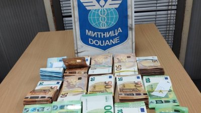 Заловиха недекларирани над 100 000 евро на &bdquo;Капитан Андреево&ldquo;