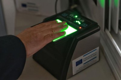 Хиляди с отказ за влизане в Европа след старта на новата система 