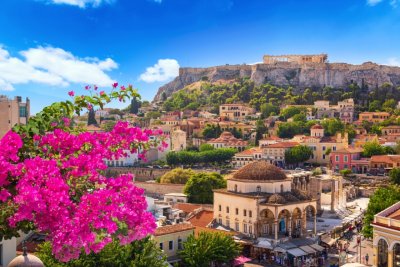 Хиляди туристи в Гърция за Великден, но с 30% по-малко от 2025 г.