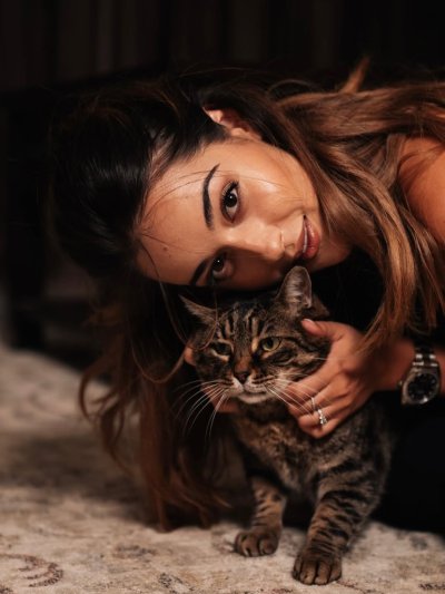 Щерката на Гала скърби за починалия Пешо