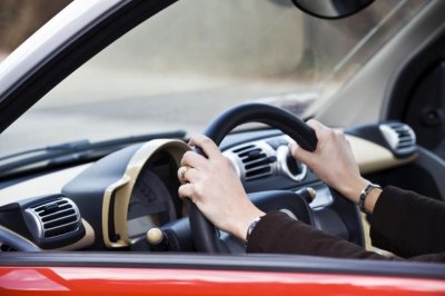 Хванаха жена в Румъния да шофира със 176 км/ч, бързала &bdquo;за да не ѝ изгорят козунаците&rdquo;