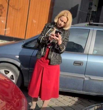 МВР &bdquo;наказа&ldquo; с глоба от 30 евро прокурорката мутреса с мерцедеса