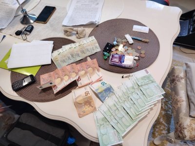 В Гърция: Наши ало измамници "ужилили" стари хора с над 600 000 евро 