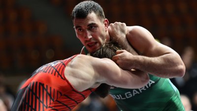 24 български борци отиват на европейското в Тирана 