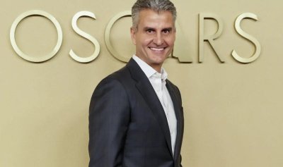 Новият шеф на &bdquo;Дисни&ldquo; се кани да уволни 1000 служители