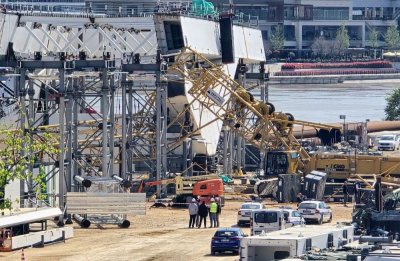 350-тонен кран падна в Белград, има жертва