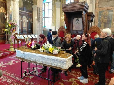 Стотици хора изпратиха Янка Рупкина в последния й път