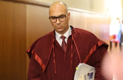 Съдът не допусна очна ставка по делото срещу Петьо Петров &ndash; Еврото