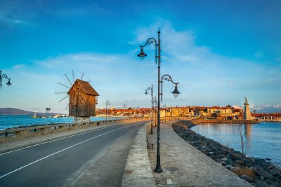 Несебър отвя София в туризма 