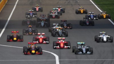 Двама загинаха на емблематична писта в Германия