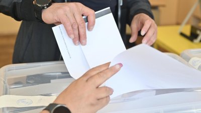 &bdquo;Мяра&rdquo;: 23,6% е избирателната активност към 13:00 часа