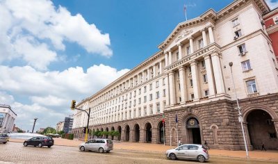 Хакери оставиха МЕУ и Министерския съвет без интернет