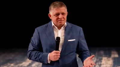 Фицо напомни на ЕС: Руснаците падат на колене, само когато си връзват обувките