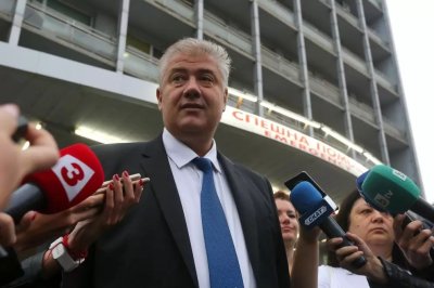 Жесток резил: Проф. Балтов брани пирамидата "Далл Богг", била жертва на държавен рекет