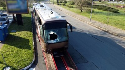 Повдигнаха обвинение на един от шофьорите на преобърнатия автобус край Малко Търново