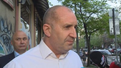 Посолството на САЩ: Oчакваме с нетърпение да работим с правителството на Румен Радев