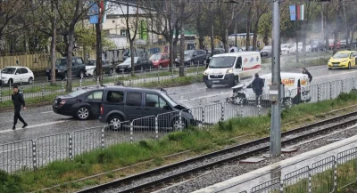 Сблъсък на три автомобила на бул. "Цар Борис III", има пострадал