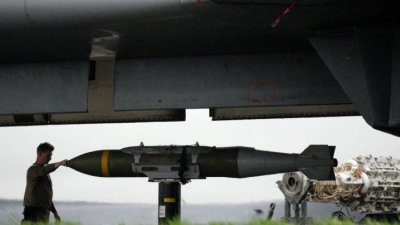 СВЕТЪТ Е НА НОКТИ: Готвят ядрен удар по Иран, ООН подготвя сценария