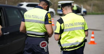 Стотици шофьори отнесоха глоби за затъмнени стъкла