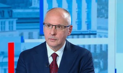 Станишев: Поведението на ПБ е "даваме ляв мигач и завиваме надясно"