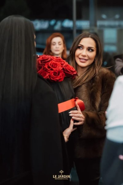 След голямото шоу: Деспина Ванди купонясва с български звезди