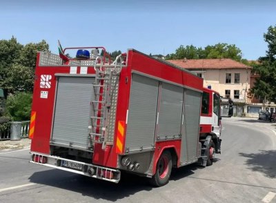 Дете падна в коритото на река, намесиха се огнеборци