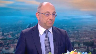 Николай Василев иска да дава на семейство с бебе до 13 000 евро